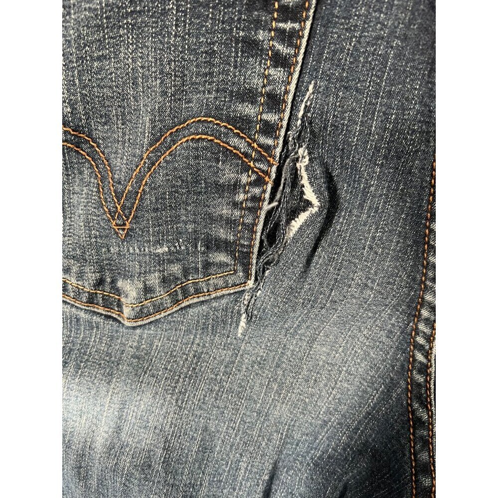 Levis Womens Distressed perfectly slimming  Jeans sz 30 bootcut Wash Denim 512 - Picture 3 of 14